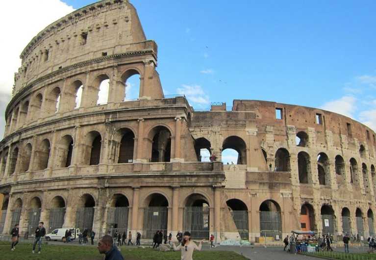 1714374805_840_ROM_Colosseum in Rome_2.jpg